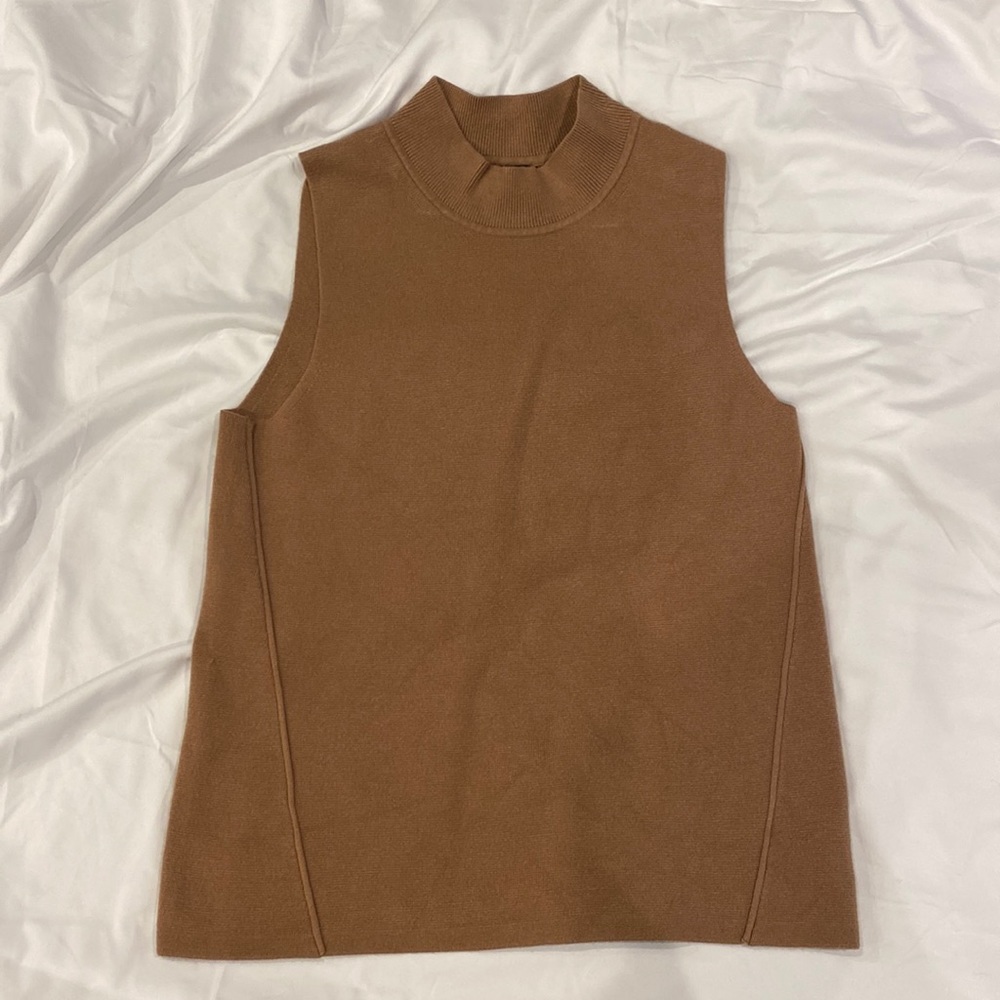 Banana Republic sweater tank